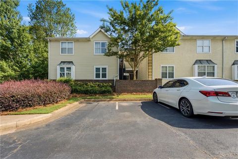 Condo For Sale - 31 Sutton Place<br/> Avondale Estates, GA 30002