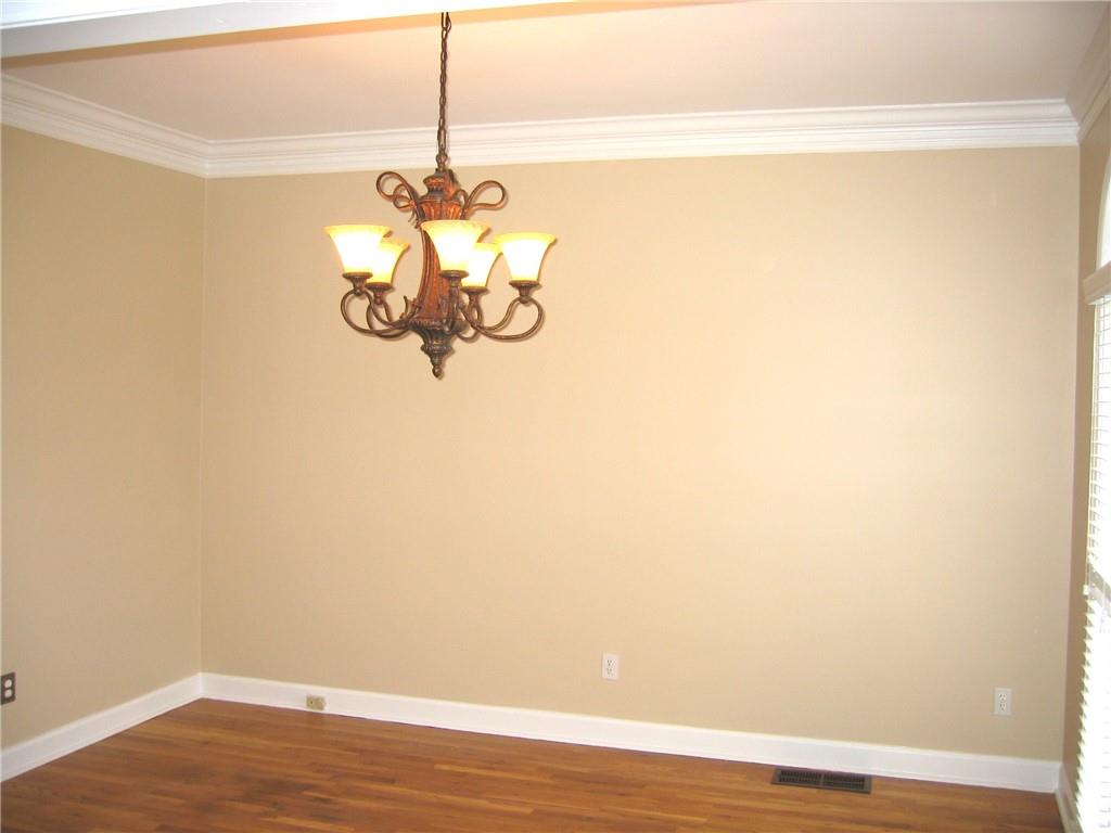 1074 Pine Grove Avenue NE