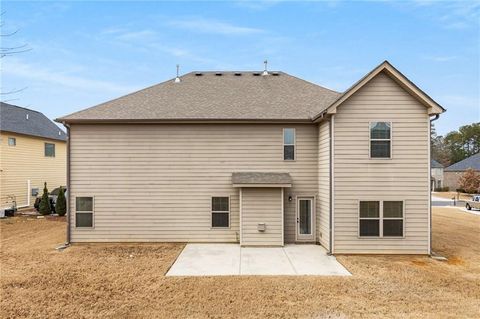 A home in Fairburn