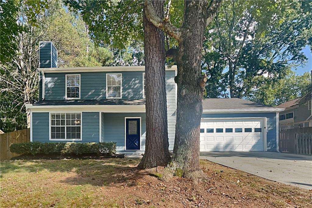 Charming 3 beds, 2 baths, 1,284 sqft home in Alpharetta! Open kitchen concept with updated counters and a spacious living room. Primary suite with attached bathroom. Spacious backyard, great for gatherings! Pets accepted on a case by case basis. Additional admin fees apply. The Fireplace is decorative. Schedule your showing today! This home is as-is.
This home may be located within a Homeowners Association (HOA) community. If so, residents will be responsible for adhering to all HOA rules and regulations. Please contact your agent or landlord's agent for more information.