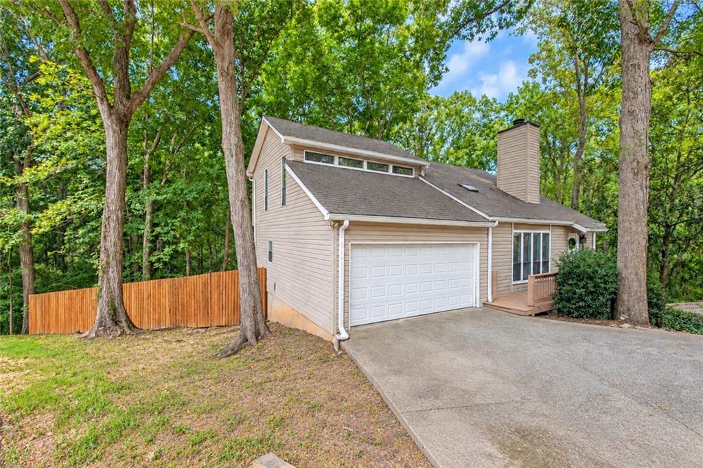 638 Green Valley Drive SE
