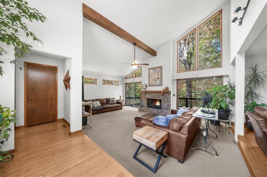 Loch Highland - Residential