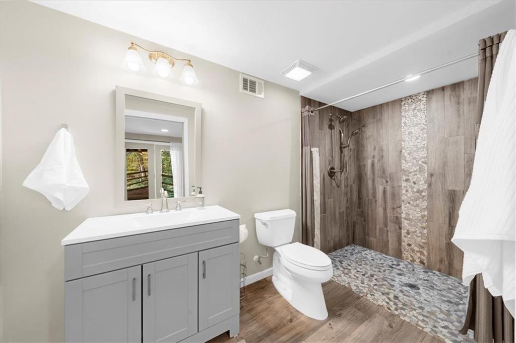 Loch Highland - Residential