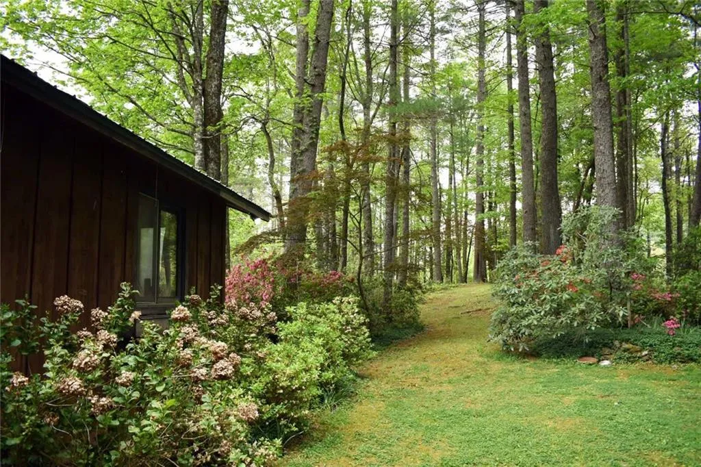 Cleveland, Georgia 30528, United States, 4 Bedrooms Bedrooms, ,2 BathroomsBathrooms,Residential,Active,47862