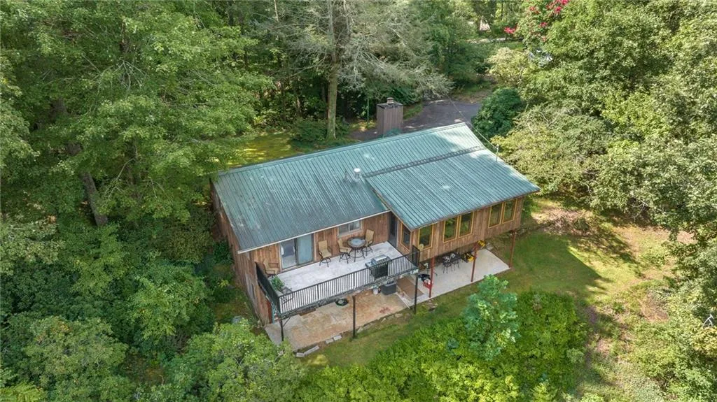 Cleveland, Georgia 30528, United States, 4 Bedrooms Bedrooms, ,2 BathroomsBathrooms,Residential,Active,47862