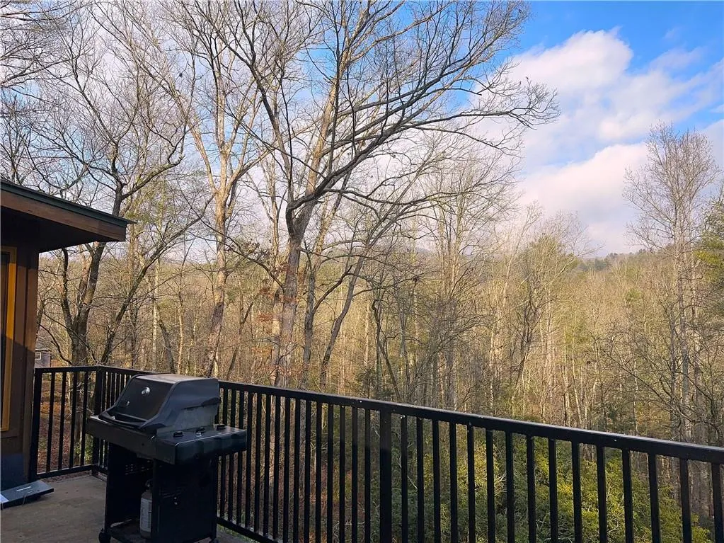 Cleveland, Georgia 30528, United States, 4 Bedrooms Bedrooms, ,2 BathroomsBathrooms,Residential,Active,47862