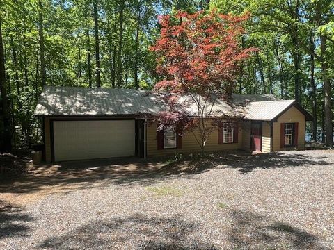 A home in Dawsonville