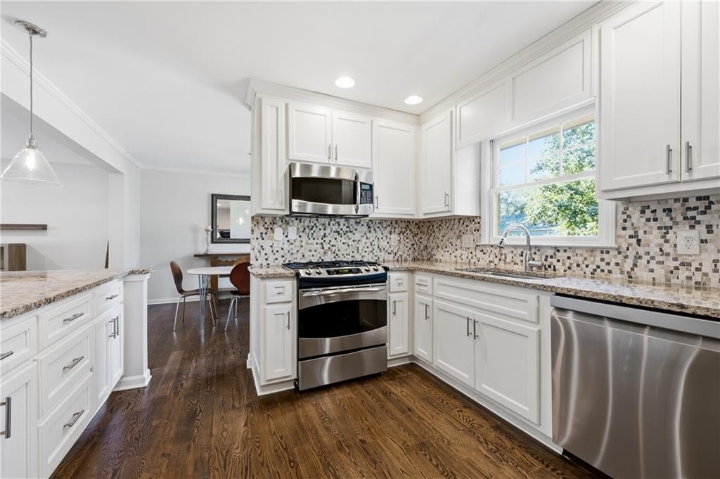 4946 Village Creek Drive
