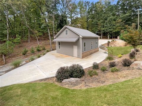 A home in Flowery Branch