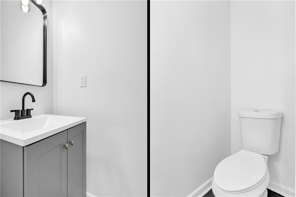 7584 Winderemere Park, Riverdale, Georgia image 35