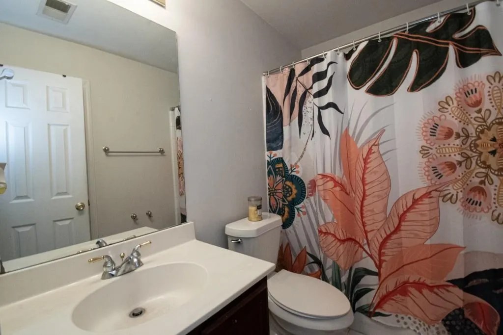 Atlanta, Georgia 30339, United States, 4 Bedrooms Bedrooms, ,3 BathroomsBathrooms,Residential,Active,18711