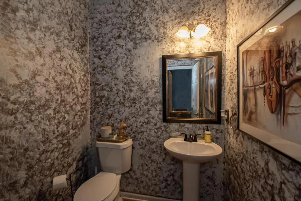 Atlanta, Georgia 30339, United States, 4 Bedrooms Bedrooms, ,3 BathroomsBathrooms,Residential,Active,18711