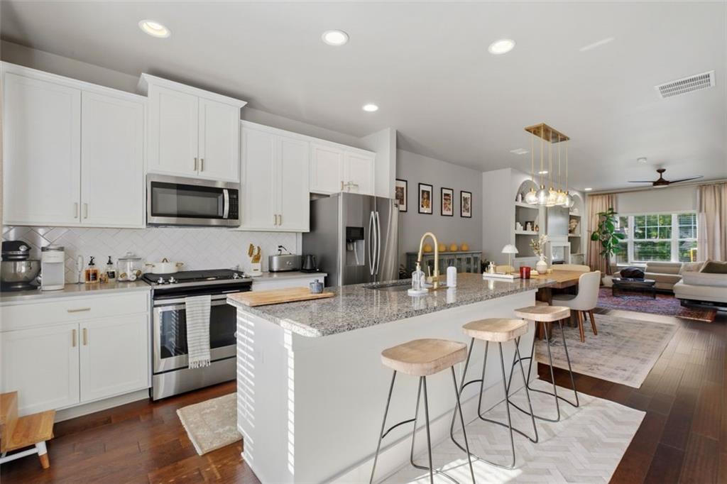 2167 Wiggins Walk