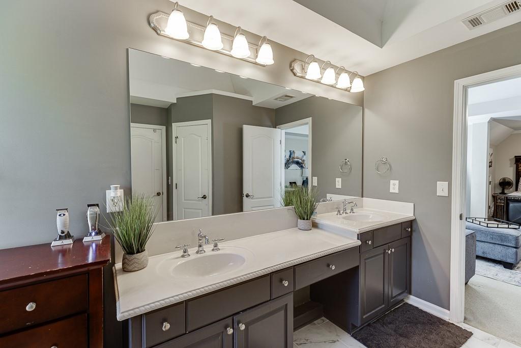 5093 Heartland Trail, Hoschton, Georgia image 37