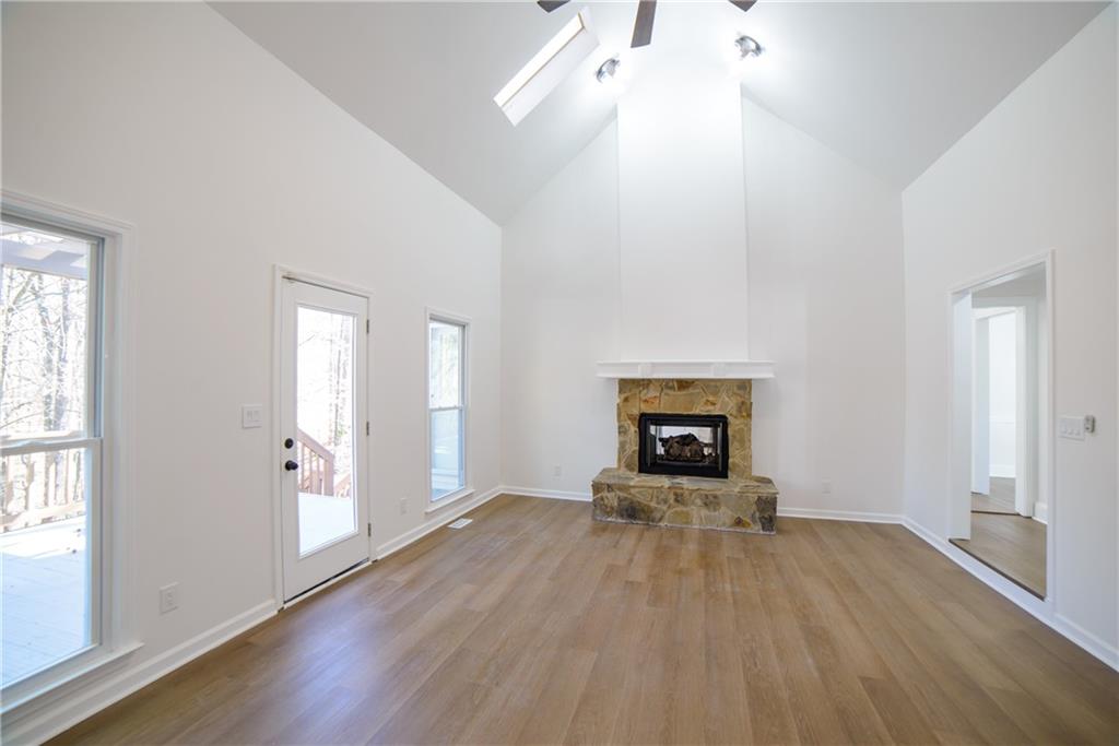1190 Saint Ives Court