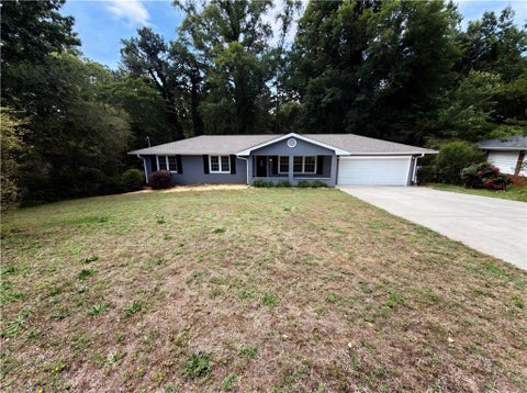Homes For Sale - 190 Stroud Drive<br/> Mableton, GA 30126