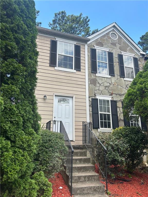 This charming home is designed for comfort and style, featuring three bedrooms and two full bathrooms, you are welcomed into a comfortable living room that leads around to a separate dining room. The kitchen sits off the front entry and family room. This home is perfect for the first time home buyer or the investor looking to add to their portfolio.