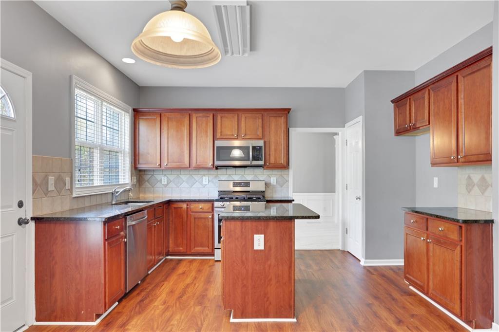 3704 Ramsey Circle, Atlanta, Georgia image 3