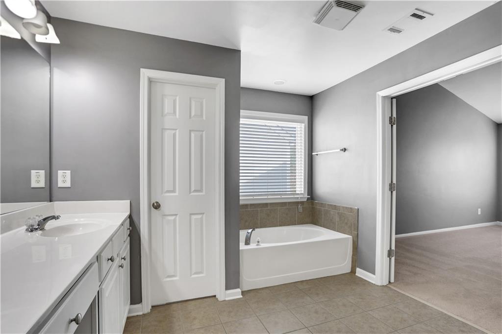 3704 Ramsey Circle, Atlanta, Georgia image 28