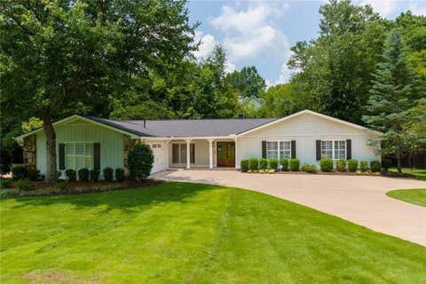 Homes For Sale - 815 Fairfield Drive<br/> Cobb County, Marietta, GA 30068