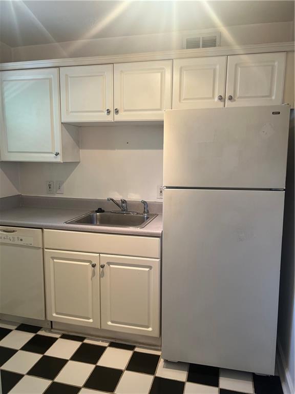 335 3rd Street Apt 4