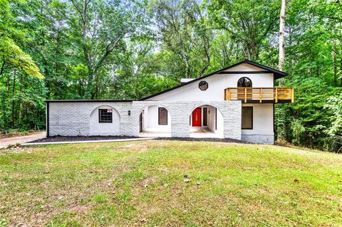 A home in Douglasville