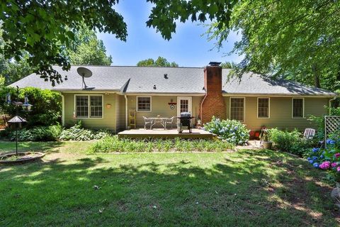 A home in Lilburn