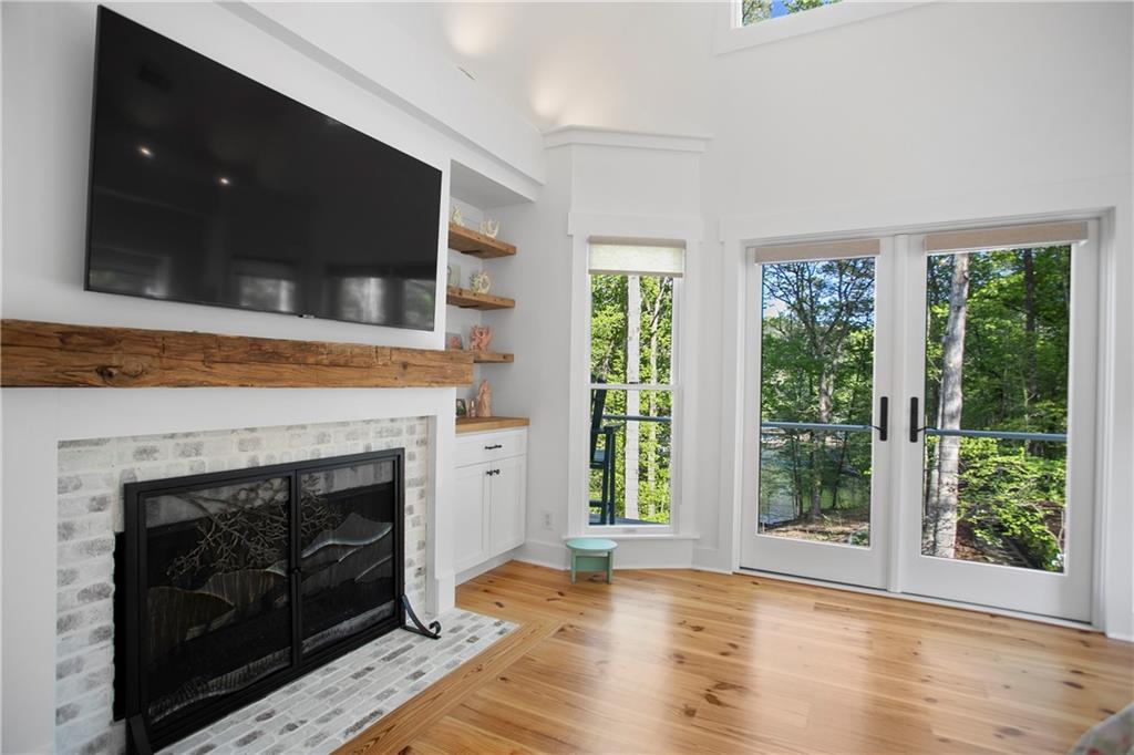 6255 Lakeview Drive, Buford, Georgia image 24