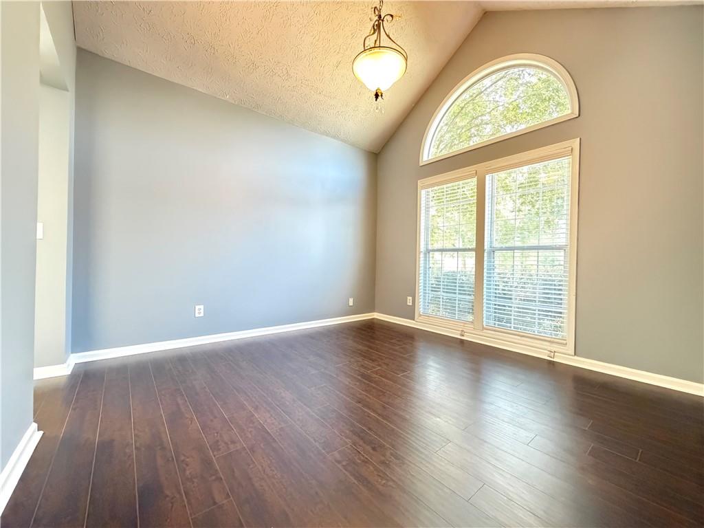 4065 River Green Parkway
