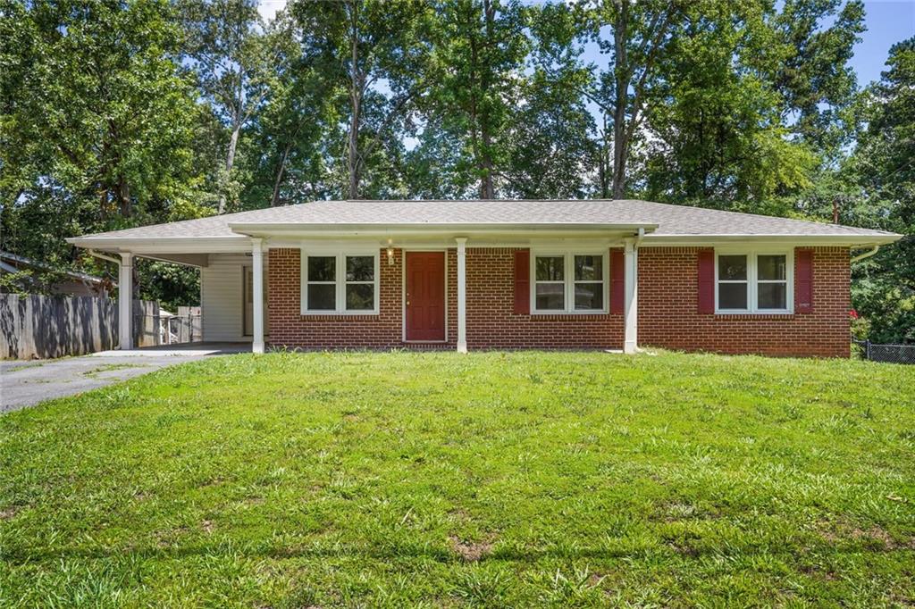 3 Bedroom 2 Bath ranch located close to I75, Town Center Mall, Kennesaw University, great shopping & upscale restaurants. Features include Luxury Vinyl Plank Floor, newer Quartz kitchen countertop, new self-cleaning oven, range hood & dishwasher, tile baths, newer windows & blinds throughout, new lighting & more. Covered front porch, large, refurbished back deck, fenced backyard plus an outbuilding for extra storage. There is a one car carport but plenty of room for more cars. Owner is looking for a 2yr lease. NO smoking & NO pets.