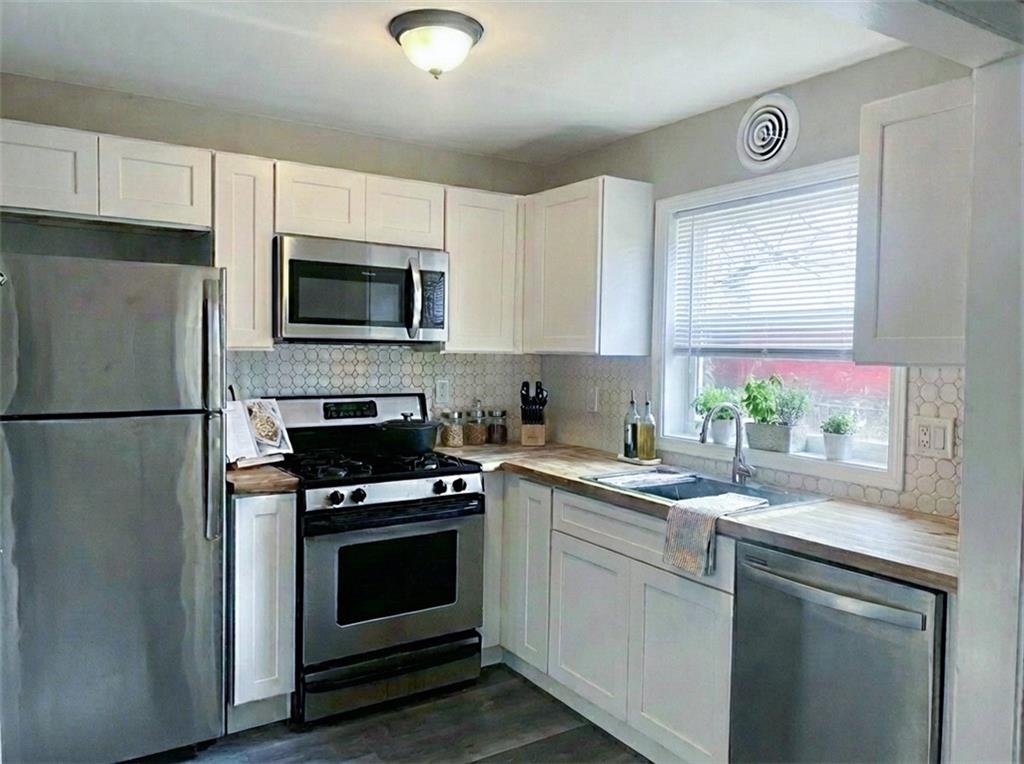 3730 Clovis Court NW