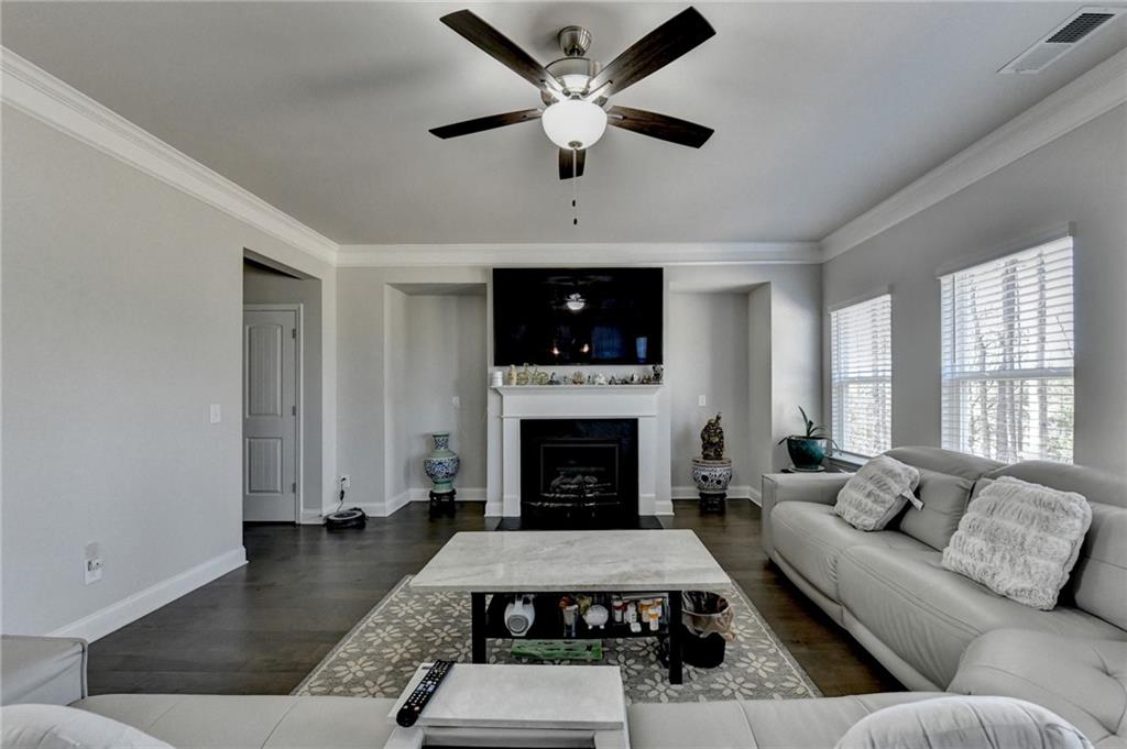 5100 Woodline View Circle