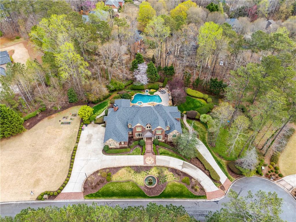 912 Lenora Drive, Kennesaw, Georgia image 2