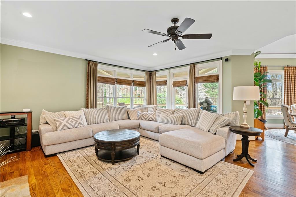 912 Lenora Drive, Kennesaw, Georgia image 16