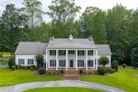 Photo of 101 Parkway Drive, Peachtree City, GA 30269 (MLS # 7659762)