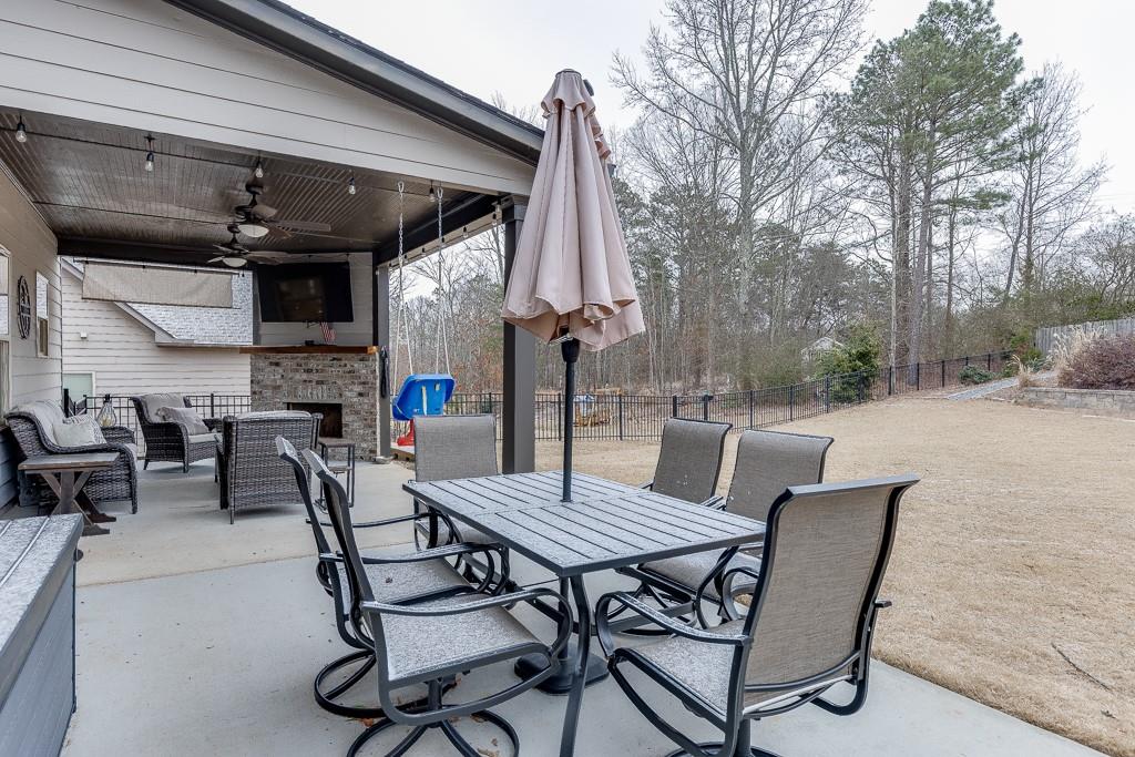 6375 Spring Cove Drive, Flowery Branch, Georgia image 34