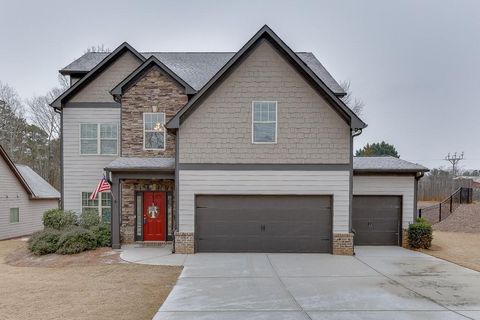 A home in Flowery Branch