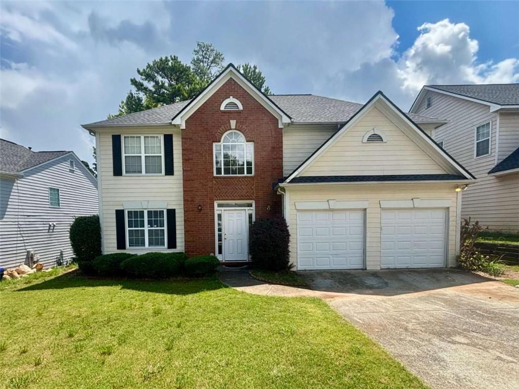 Minutes to I85 & Old Peachtree Rd. Two story foyer with new laminate floor, new paint and carpet. Formal living room and dining room, two story ceilings in family room, fireplace. Fully equipped kitchen with center island, pantry and breakfast room. Master bedroom with trey ceiling, master bedroom bath with separate garden tub and shower, Walk in closet. Oversized deck, private back yard.. Schools are Walnut Grove ES, Creekland MS.Collins Hill HS. WE NEVER ADVERTISE ON CRAIGSLIST