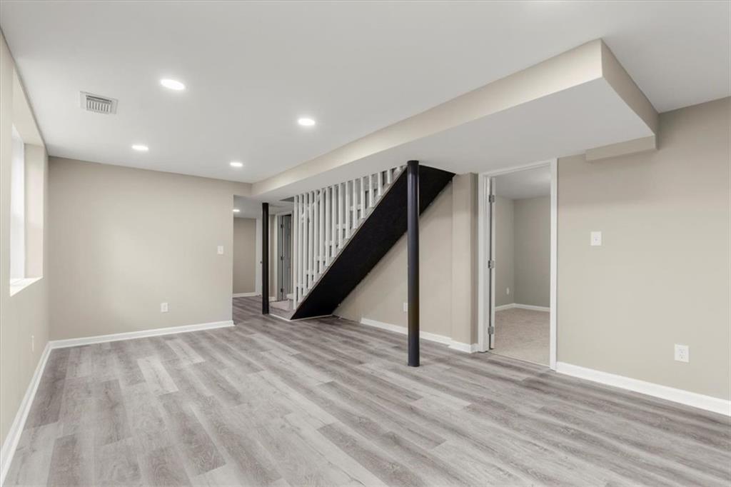 7058 Lakeview Lane, Peachtree Corners, Georgia image 29