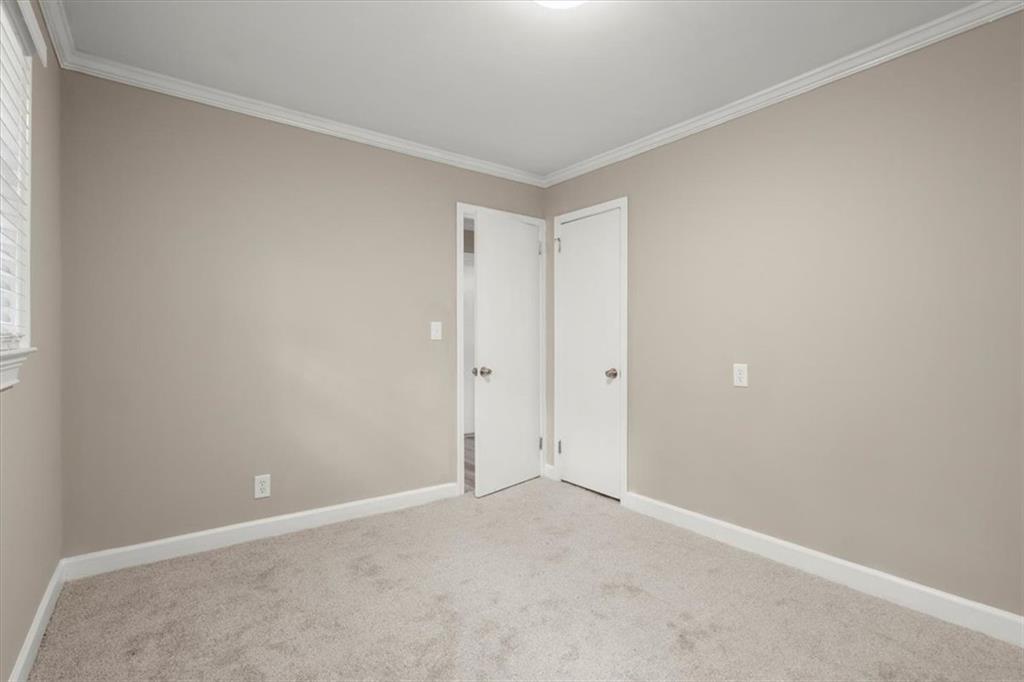 7058 Lakeview Lane, Peachtree Corners, Georgia image 20