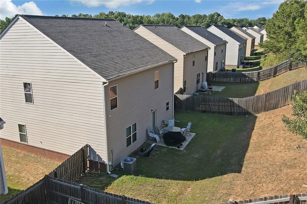 1152 Werre Way