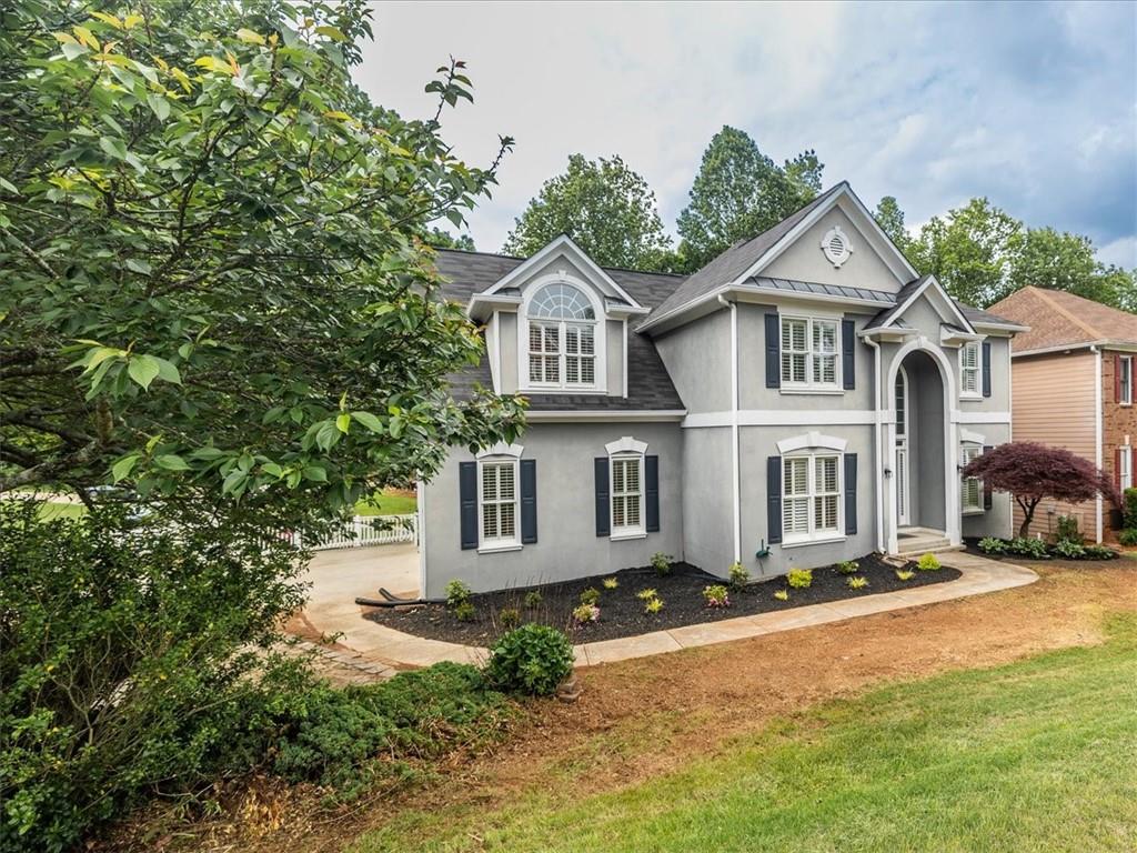 200 Ridge Bluff Lane, Suwanee, Georgia image 2