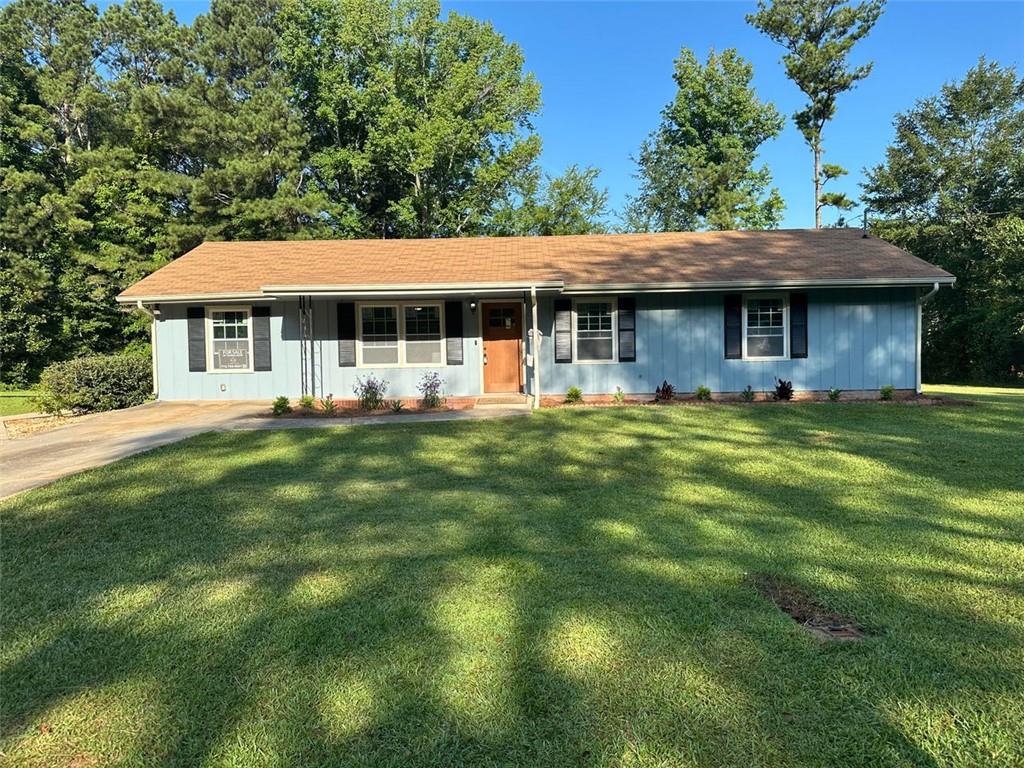 Just Listed! Renovated 3-Bed, 2-Bath Gem Near Emory College – Priced to Sell!
Step into charm and modern comfort with this completely gutted and beautifully renovated home, nestled on a spacious 0.55-acre lot in a quiet, welcoming community.
Features You'll Love:
3 spacious bedrooms & 2 updated bathrooms
New roof (only 2 years old!)
Brand-new HVAC system for year-round comfort
Stylish new flooring, cabinetry, tile backsplash, and lighting throughout
Sleek new appliances and windows
Fresh landscaping and a rear storage shed
Modern farmhouse, feel with thoughtful touches—including new toilets!
This home is priced for a quick sale
Location Highlights:
Peaceful neighborhood
Convenient access to shopping, dining, and more