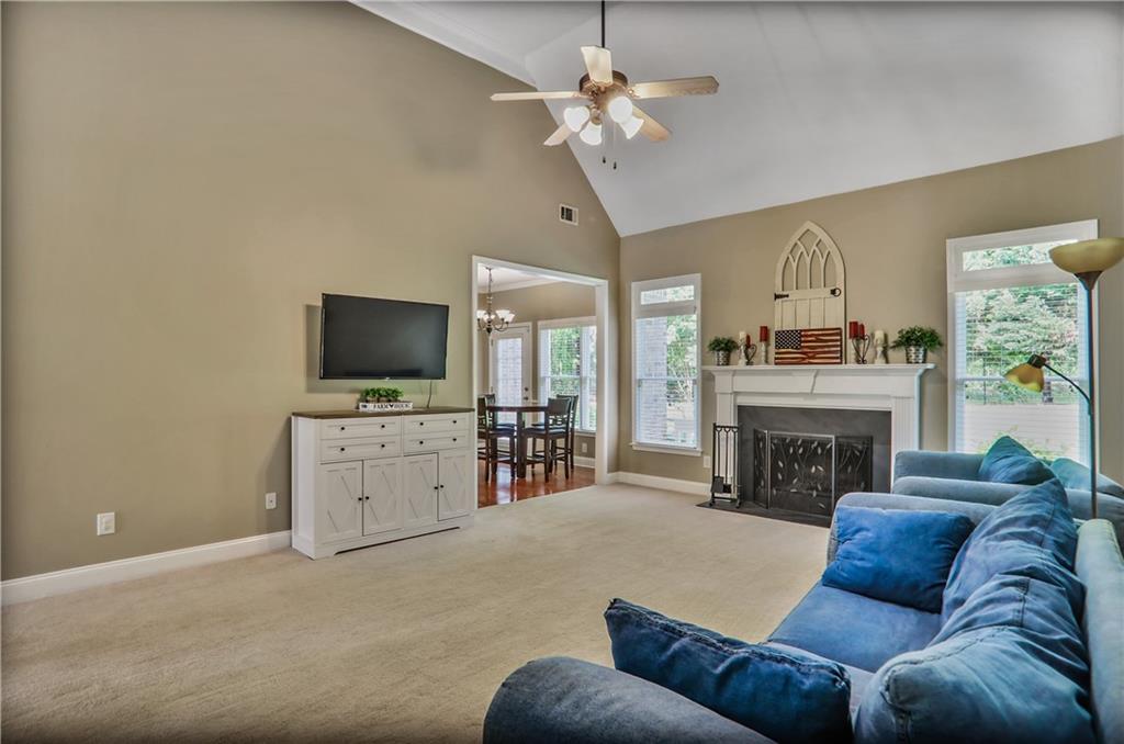 1593 Fredricksberg Drive, Loganville, Georgia image 4