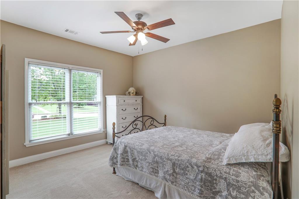 1593 Fredricksberg Drive, Loganville, Georgia image 17