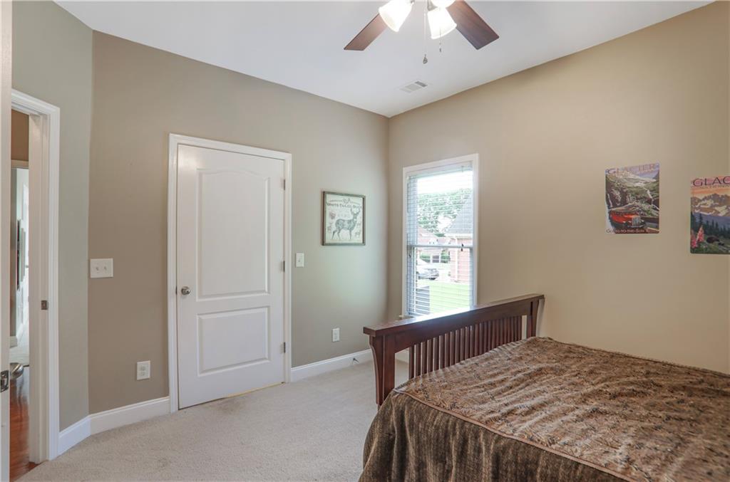 1593 Fredricksberg Drive, Loganville, Georgia image 16