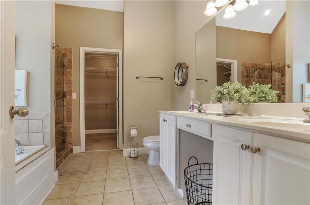 1593 Fredricksberg Drive, Loganville, Georgia image 22
