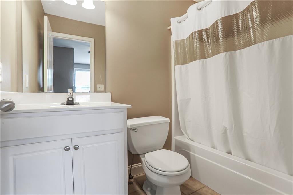1593 Fredricksberg Drive, Loganville, Georgia image 25