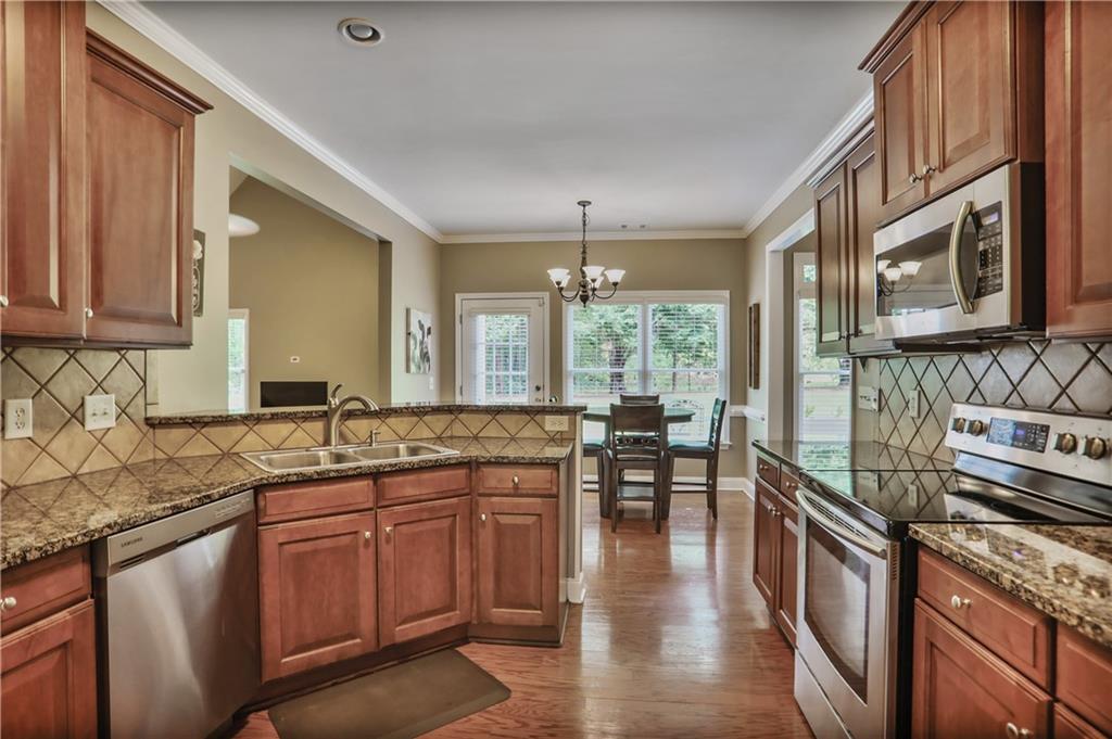 1593 Fredricksberg Drive, Loganville, Georgia image 12