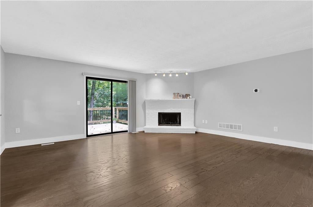 1850 Coachman Cove SW